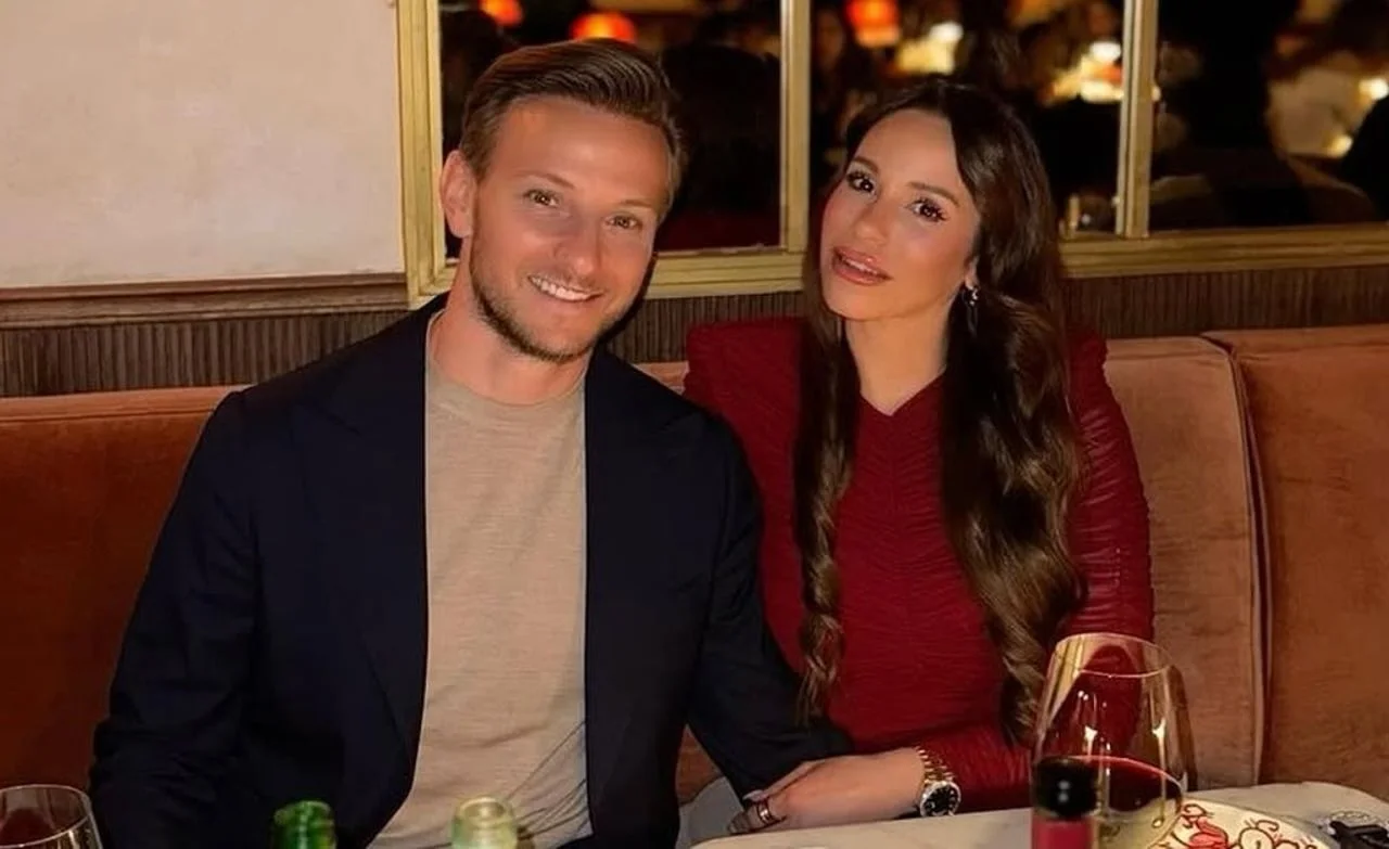 Ivan Rakitić i Raquel Mauri na večeri u luksuznom restoranu