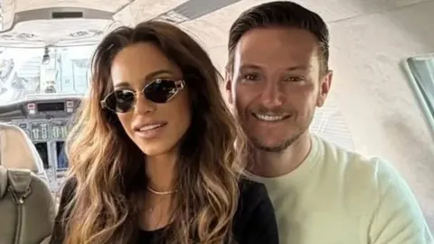 Ivan Rakitić i supruga Raquel Mauri u kabini luksuznog zrakoplova