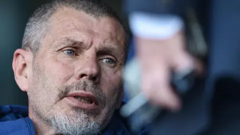 Zvonimir Boban u krupnom planu s ozbiljnim izrazom lica