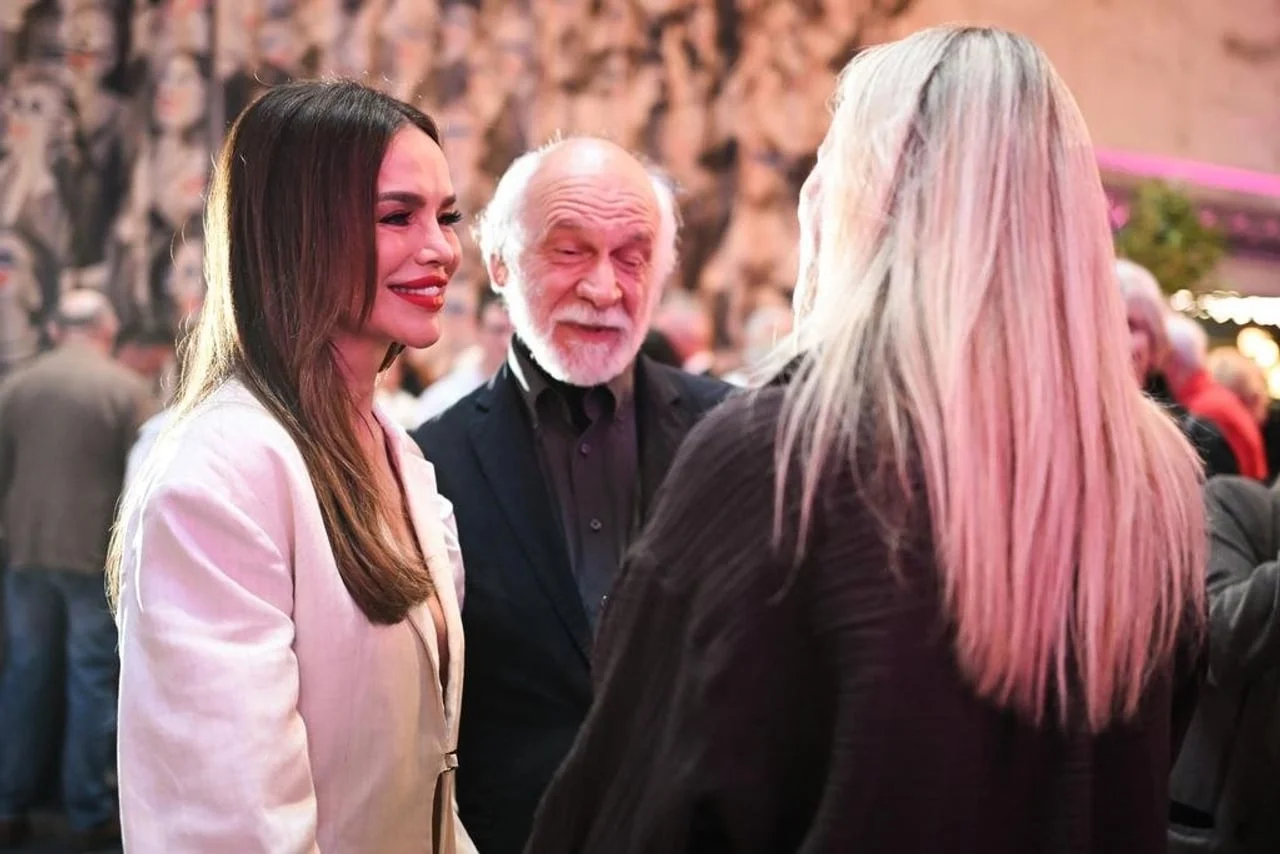 Profil Severine i Dimitrija Popovića u galeriji