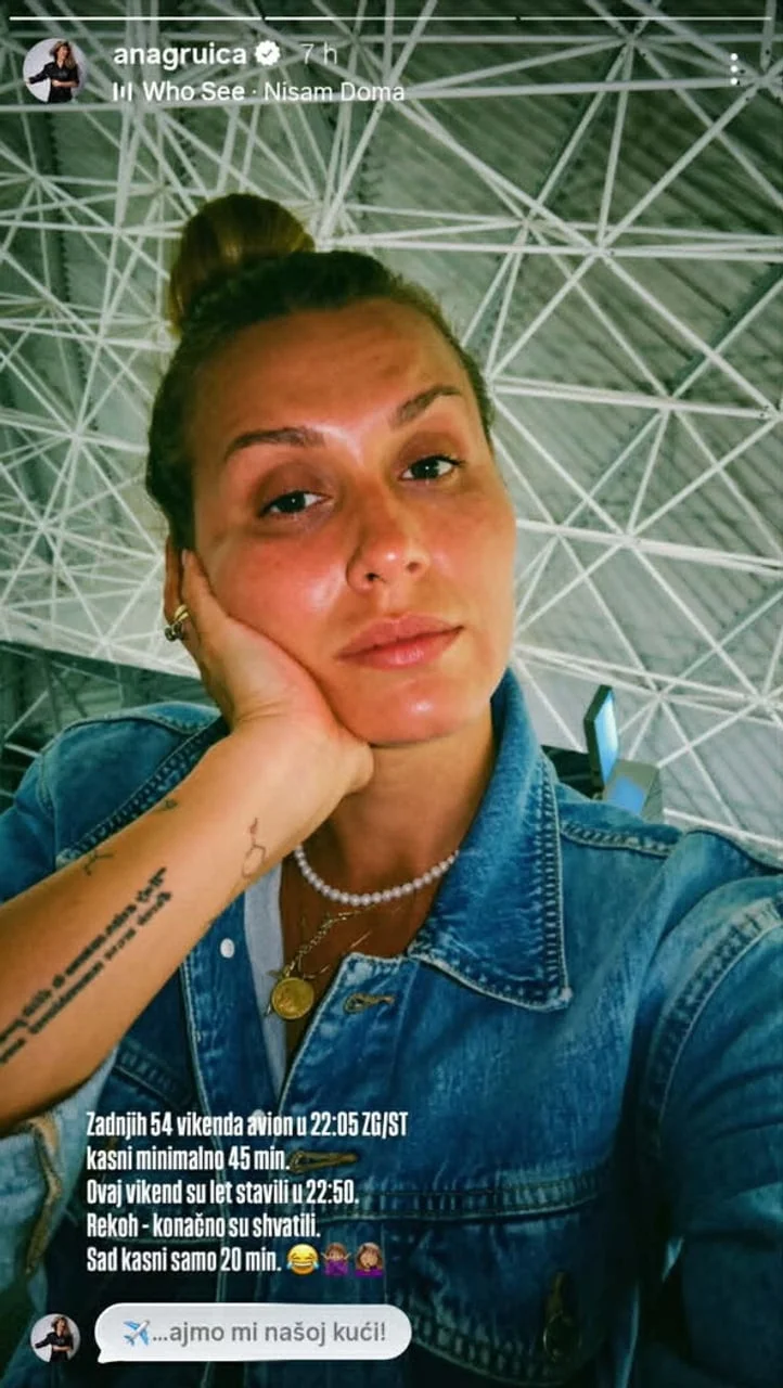 Selfie Ane Gruice Uglešić u traper jakni s tekstom o letovima