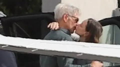 Harrison Ford i Calista Flockhart ljubilju se u privatnom trenutku