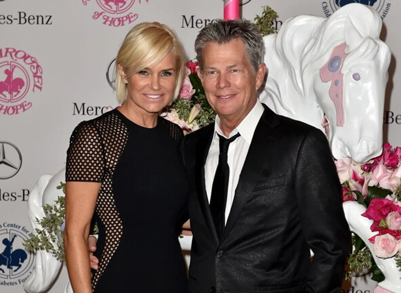 Yolanda Hadid i bivši suprug u elegantnim crnim odjevima