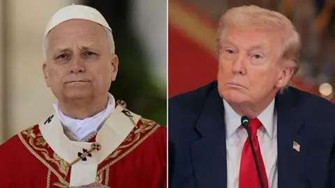 Papa Lav XIV. u službenom odoru u Vatikanu