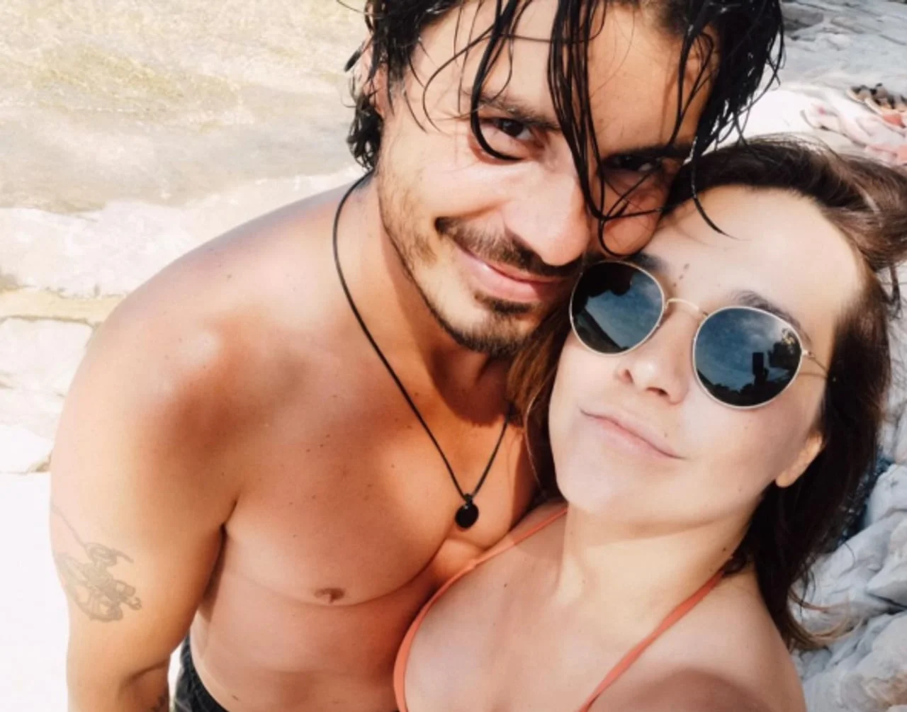 Selfie Marijane Batinić i Mateja Pašalića na plaži