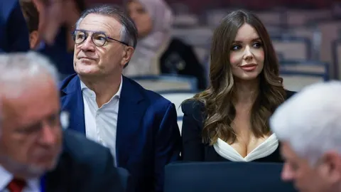 Zdravko Mamić i Jelena Bebić sjede jedan pored drugog u publici