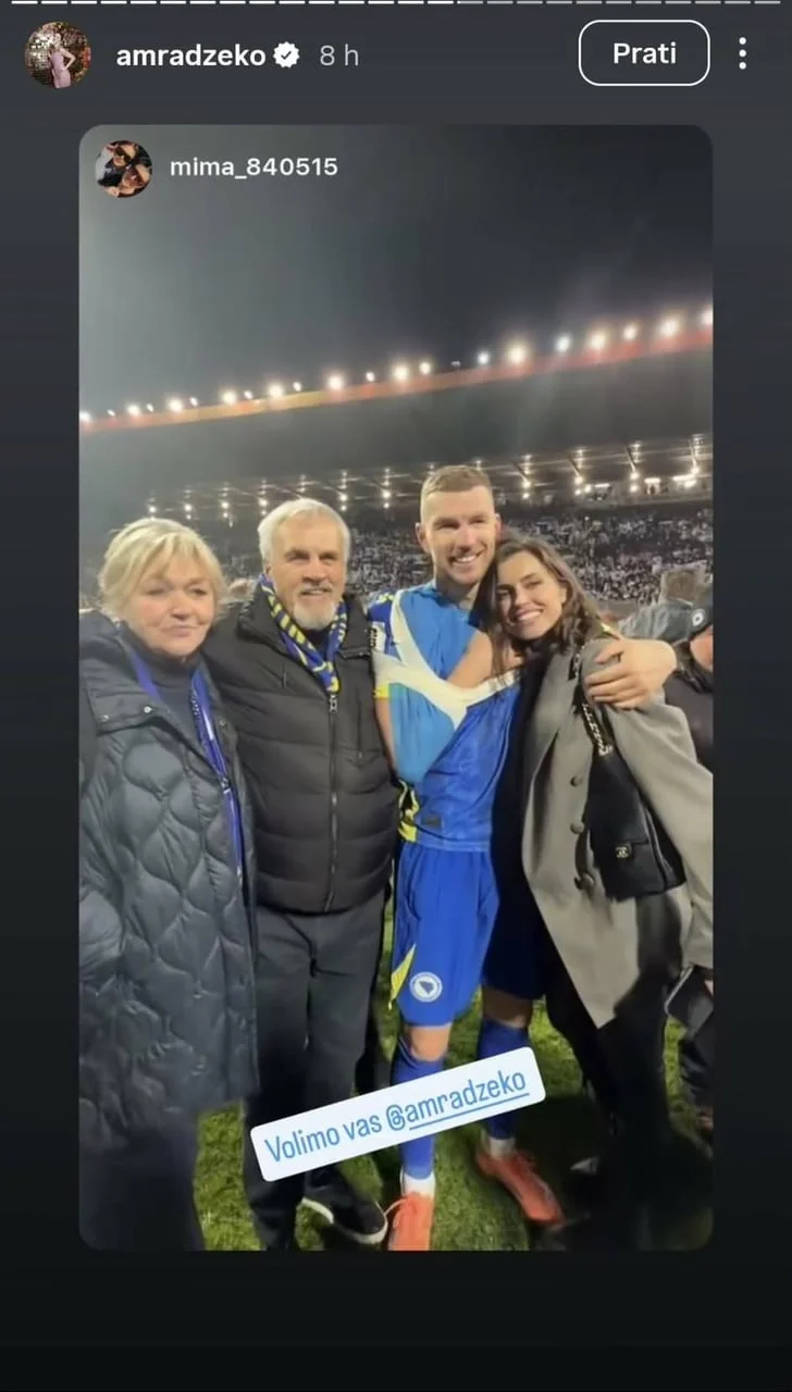 Edin Džeko u dresu BiH s obitelji na terenu nakon utakmice