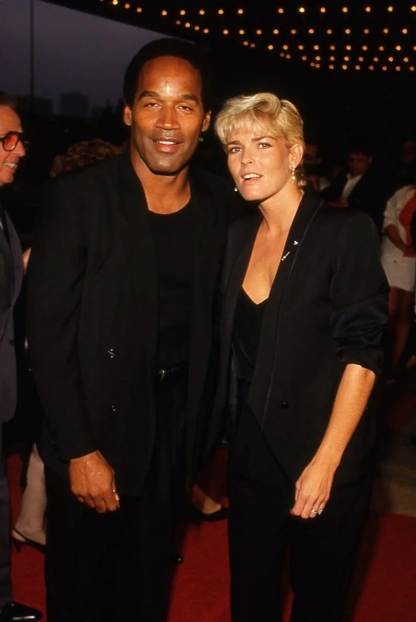 O.J. Simpson i Nicole Brown na crvenom tepihu