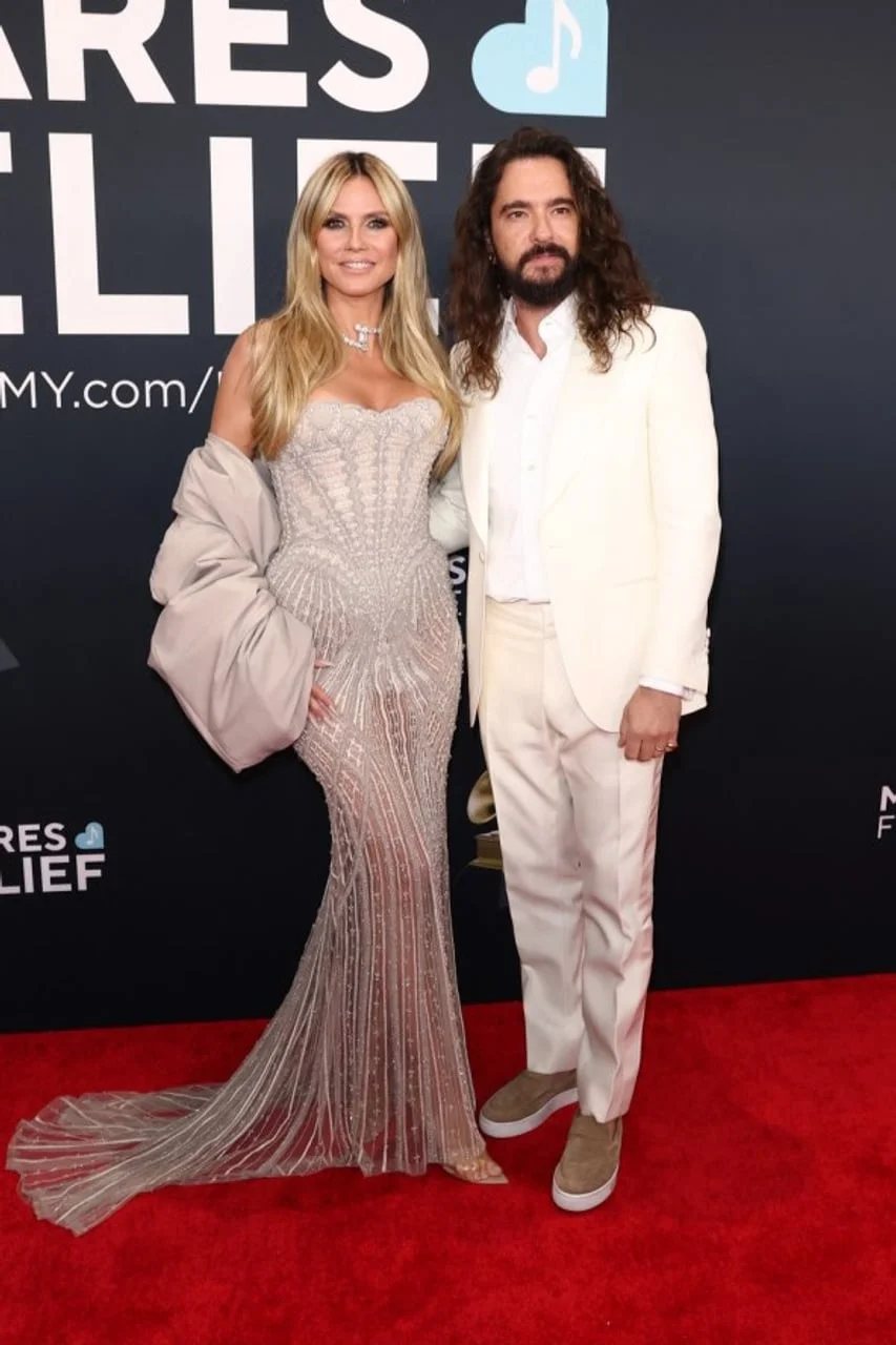 Heidi Klum u prozirnoj haljini i Tom Kaulitz u bijelom odijelu