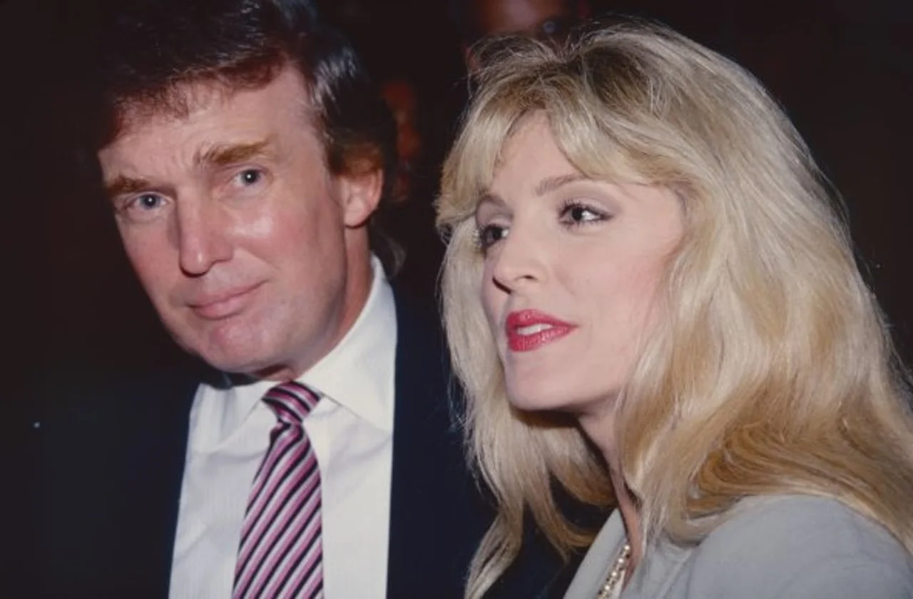 Krupni kadar Donalda Trumpa i Ivane Trump