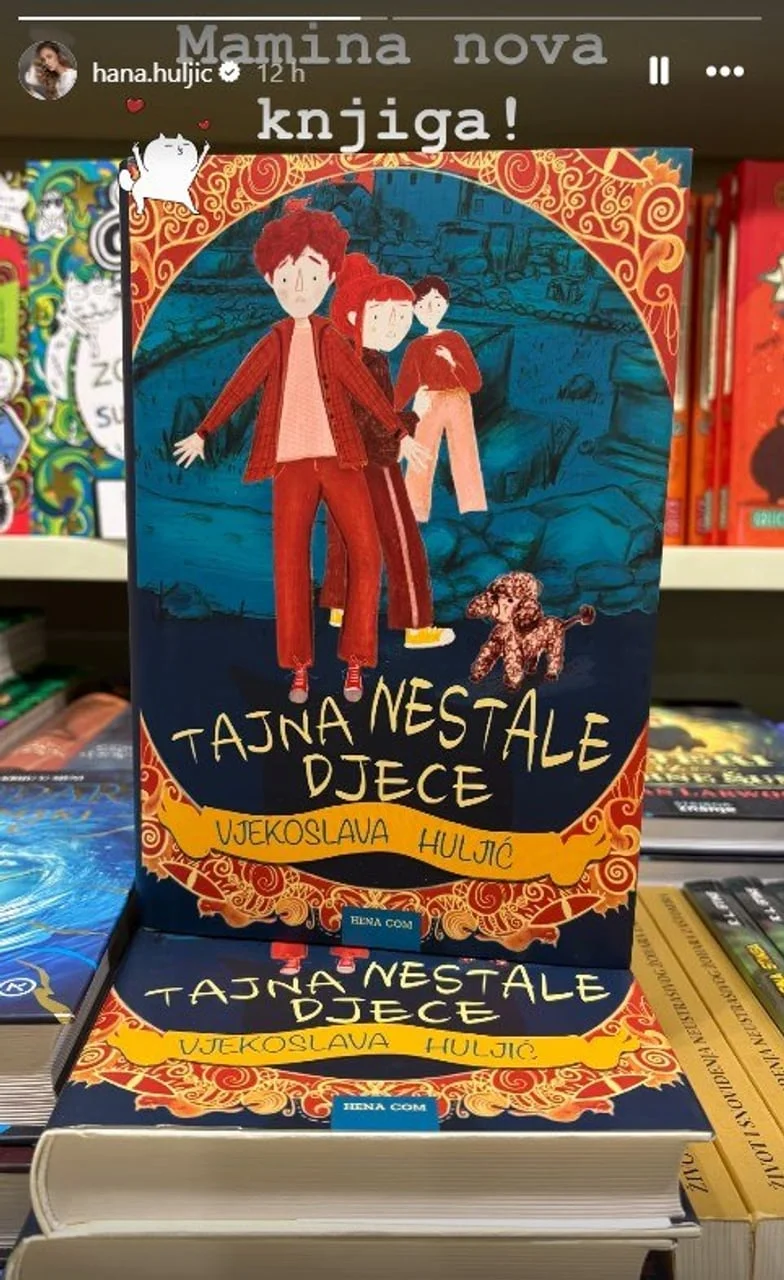 Naslovnica knjige Tajna nestale djece autorice Vjekoslave Huljić na polici.