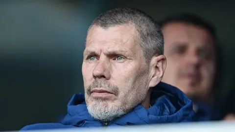 Zvonimir Boban u krupnom planu s ozbiljnim izrazom lica