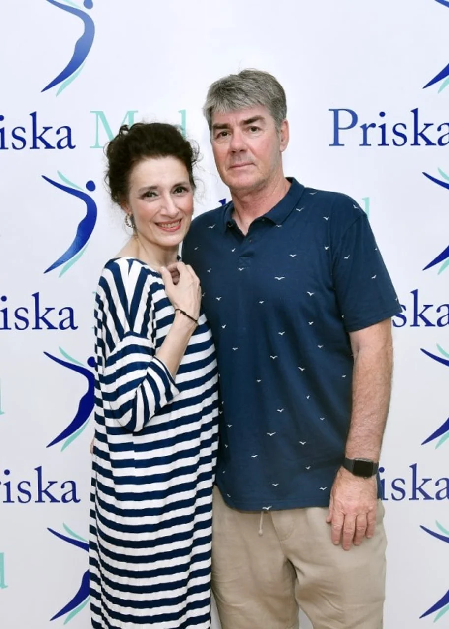 Pjevačica Doris Dragović i suprug Mario Budimir poziraju zajedno.