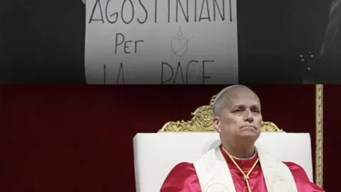 Kolaž arhivskog prosvjednog natpisa i suvremenog portreta Pape.