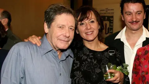 Ivica Vidović i Gordana Gadžić nasmiješeni na društvenom događaju.