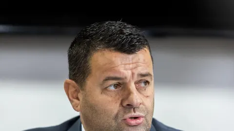 Portret Sevlida Hurtića, ministra za ljudska prava i izbjeglice BiH