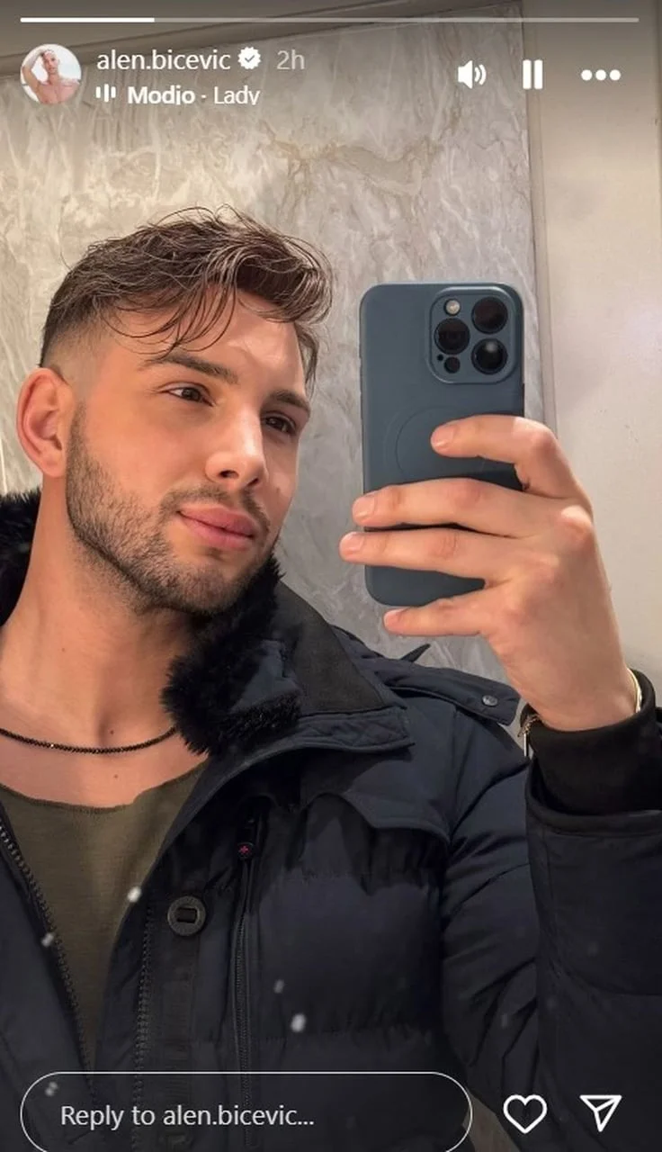 Selfie Alena Bičevića u tamnoj zimskoj jakni